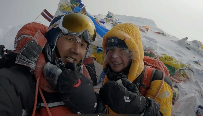 Orianne Aymard au sommet de l'Everest